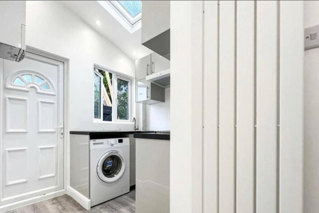 Studio Apartment/Flat Chislehurst Bagian luar foto